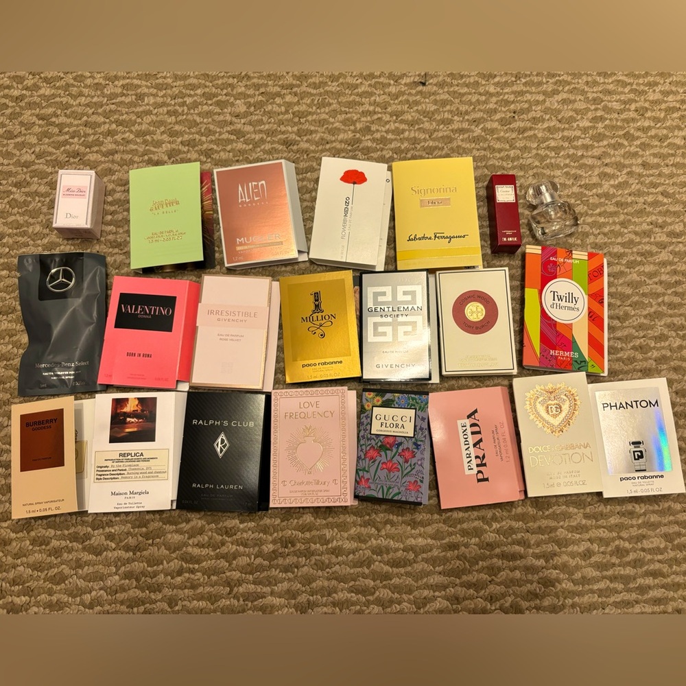 22 New Perfumes samples